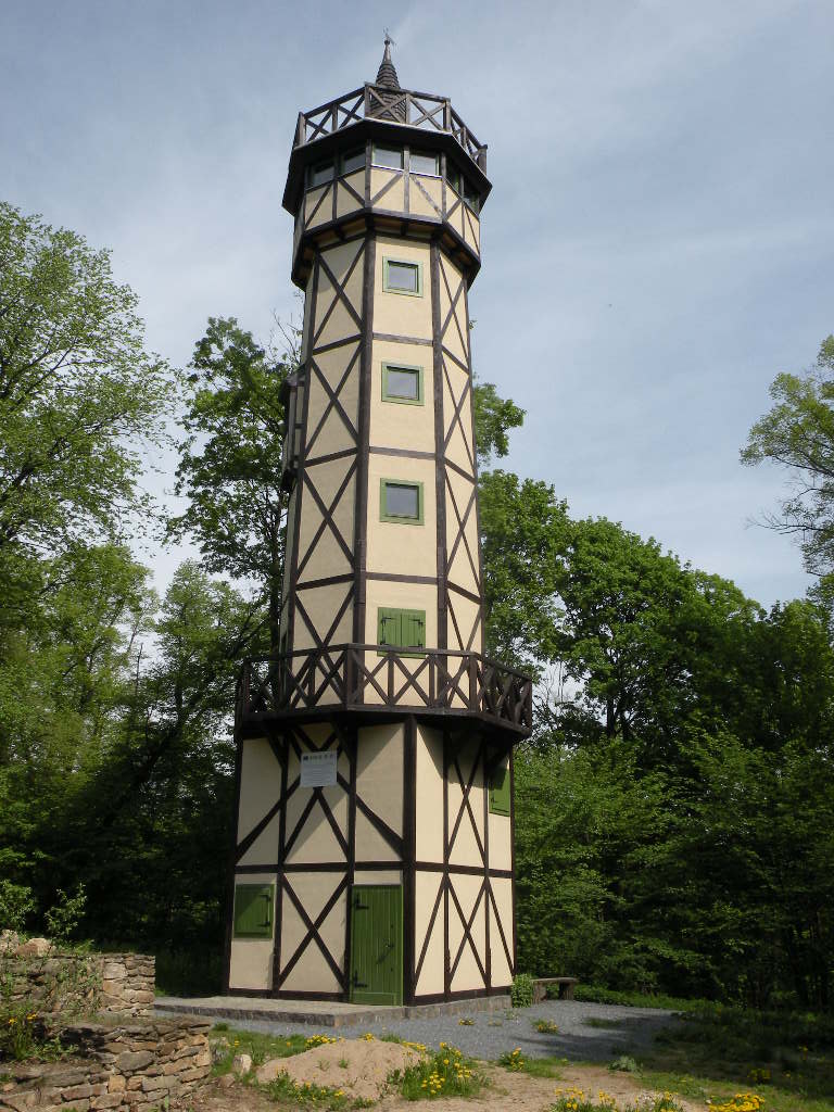 wieża widokowa na Górze Gromnik